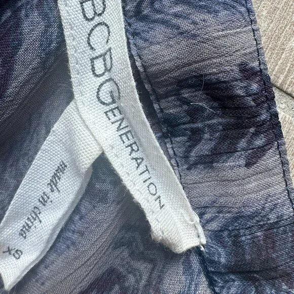 BCBG Generation Patterned Tunic Flowy Dress - Size XS - Picture 3 of 7
